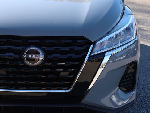 Used 2024 Nissan Kicks SV image 15