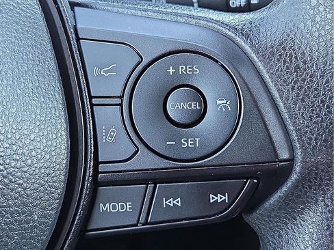 Used 2024 Toyota RAV4 XLE image 21