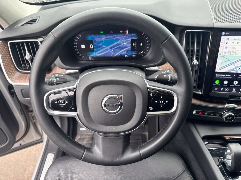 Used 2023 Volvo XC60 B5 Plus w/ Protection Package Premier AWD/4WD image 14