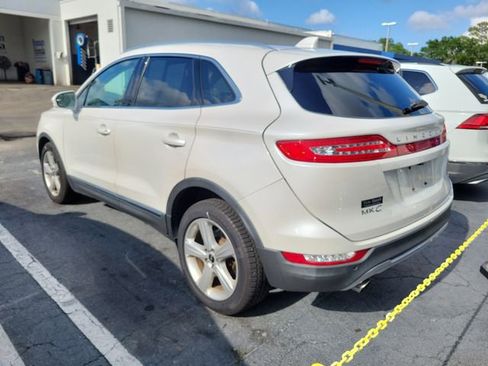 Used 2018 Lincoln MKC Premiere FWD image 4
