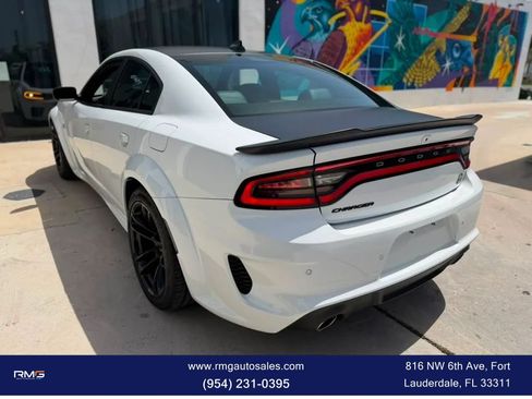 Used 2023 Dodge Charger Scat Pack RWD image 5