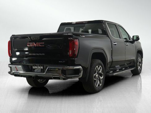 Used 2023 GMC Sierra 1500 SLT w/ SLT Premium Package image 5