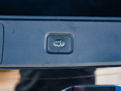 Used 2025 Ford Expedition Max Platinum w/ Stealth Appearance Package AWD/4WD image 46