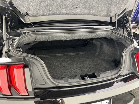 Used 2018 Ford Mustang GT Premium RWD image 25