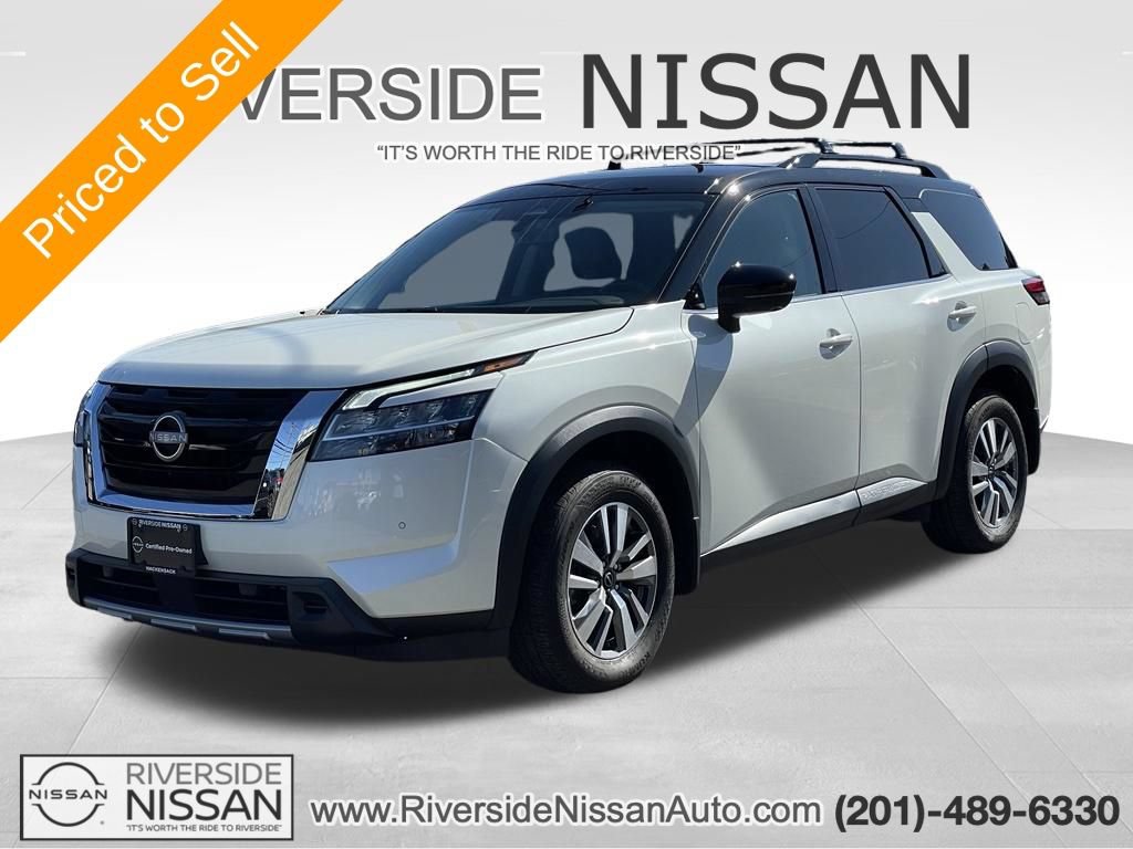 Certified 2023 Nissan Pathfinder SL w/ SL Premium Package AWD/4WD image 1