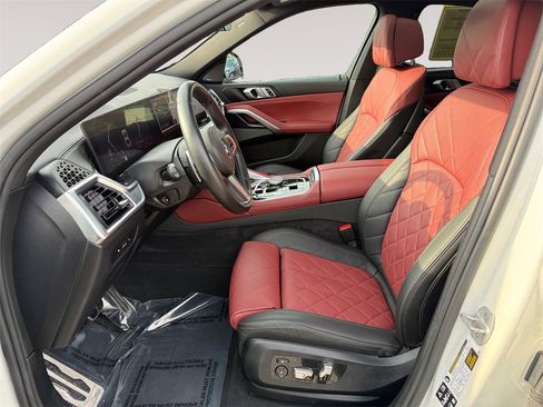 Certified 2024 BMW X6 xDrive40i w/ Premium Package image 9