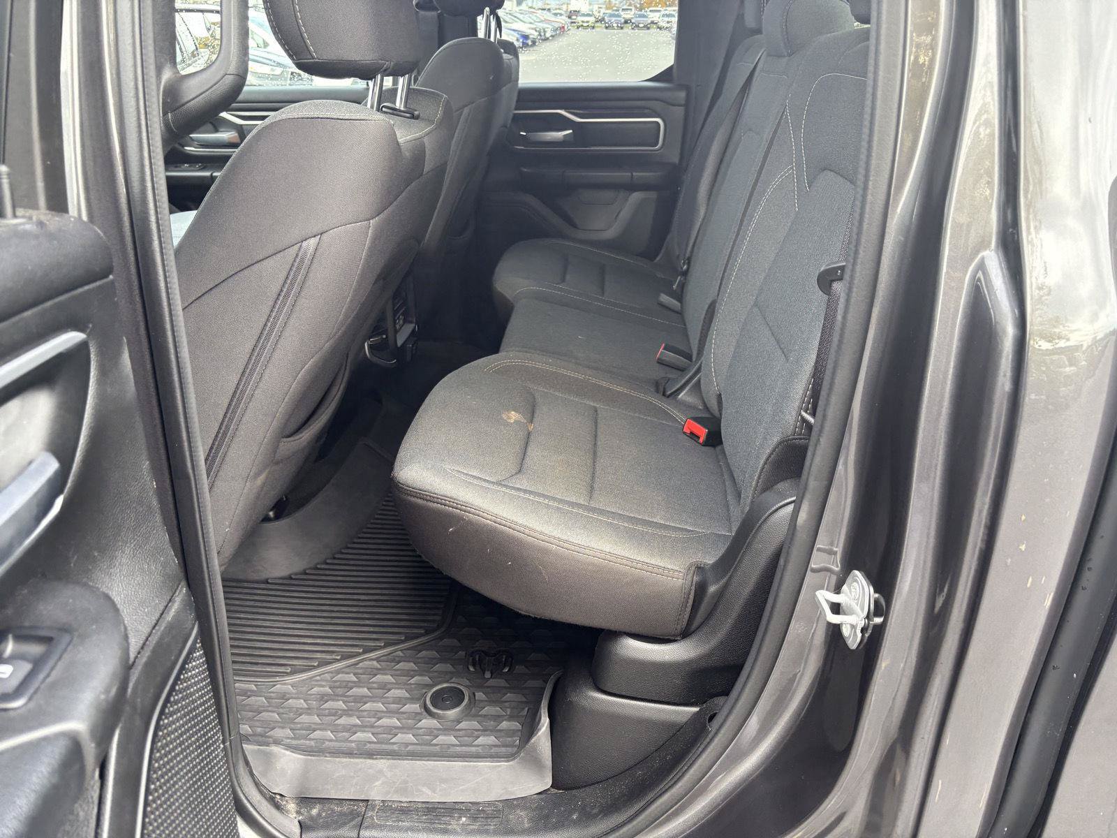 Used 2022 RAM 1500 Big Horn AWD/4WD image 30