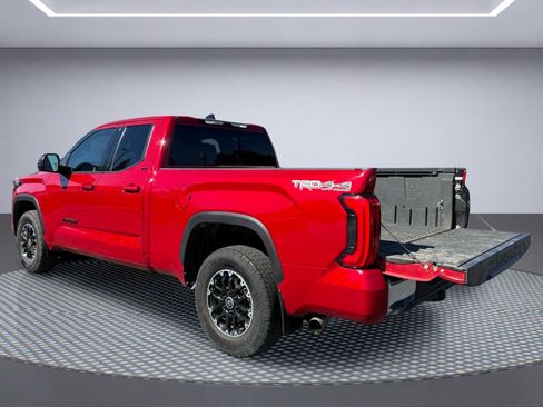 Used 2022 Toyota Tundra SR5 w/ TRD Off-Road Package AWD/4WD image 8