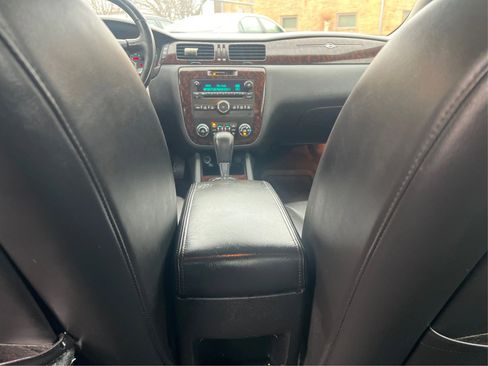 Used 2013 Chevrolet Impala LTZ image 19