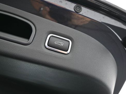 Used 2023 Kia Stinger GT2 image 46