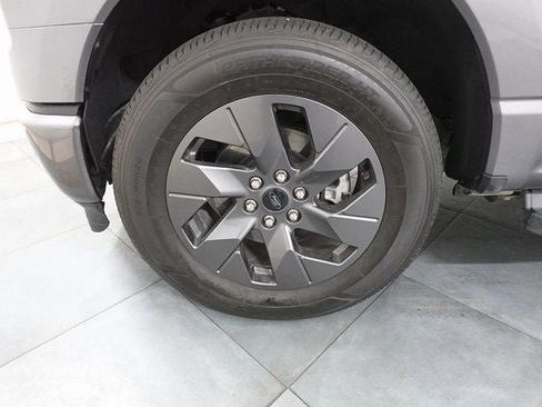 Used 2023 Ford F150 Lightning Lariat image 26