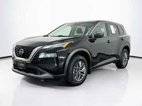 Used 2023 Nissan Rogue S AWD/4WD image 3