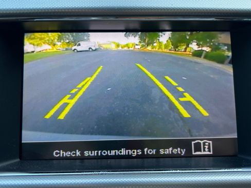 Used 2015 Jaguar XF Premium RWD image 15