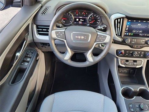 Certified 2022 GMC Terrain SLE w/ Driver Convenience Package image 11