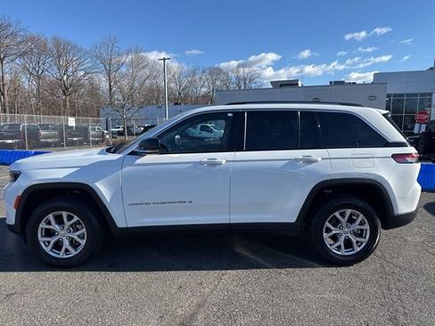 Certified 2022 Jeep Grand Cherokee Limited image 19
