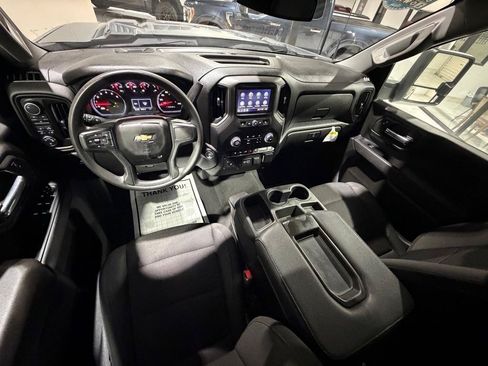 Used 2024 Chevrolet Silverado 2500 Custom w/ Custom Value Package AWD/4WD image 16