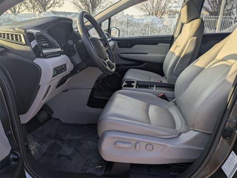 Certified 2023 Honda Odyssey Touring image 12