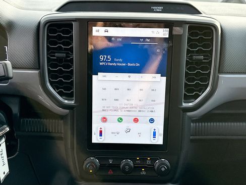 New 2025 Ford Ranger XL image 9