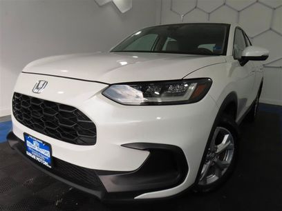 Used 2025 Honda HR-V LX