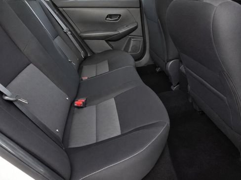 Used 2025 Nissan Sentra SV FWD image 38