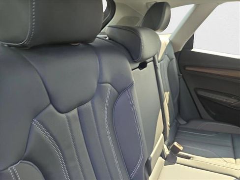 Used 2024 Audi Q5 2.0T Premium Plus w/ Premium Plus Package image 20