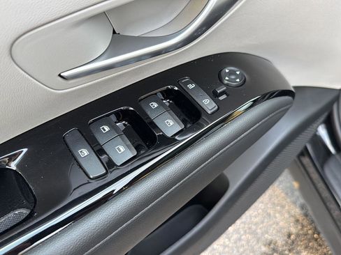 Used 2023 Hyundai Tucson Limited w/ Cargo Package image 29