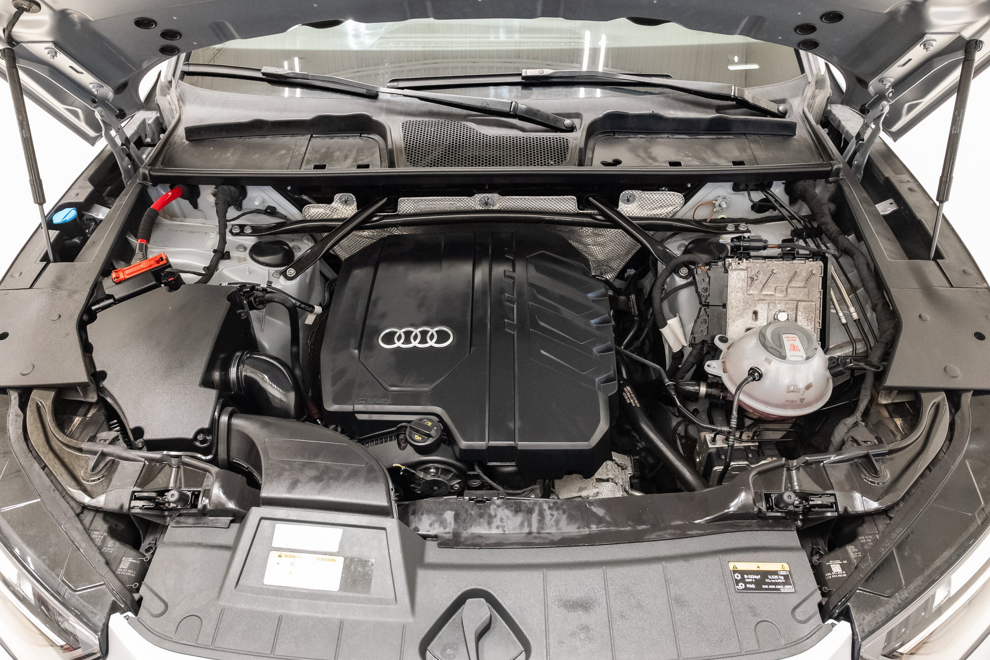 Used 2023 Audi Q5 2.0T Premium Plus w/ Premium Plus Package AWD/4WD image 6