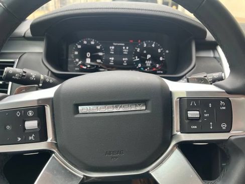 Certified 2025 Land Rover Discovery Dynamic SE AWD/4WD image 12