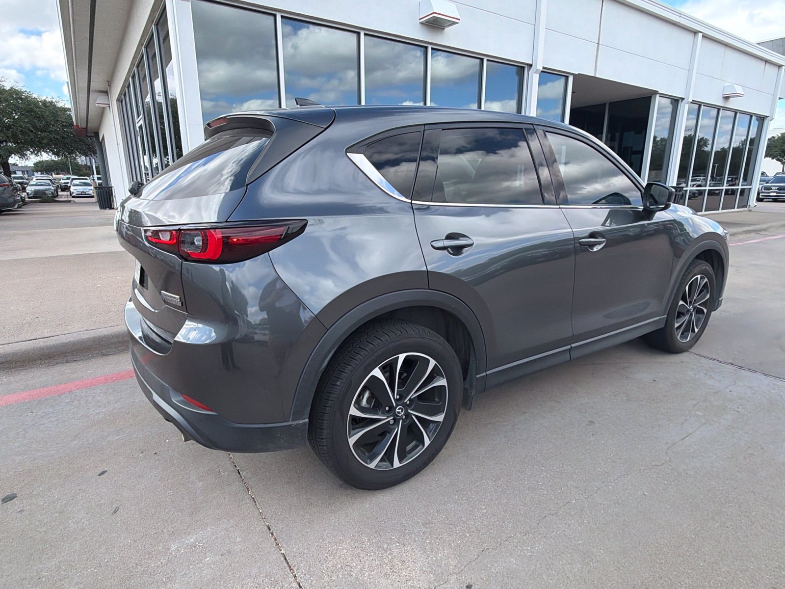Used 2022 MAZDA CX-5 AWD 2.5 S w/ Premium Package image 6