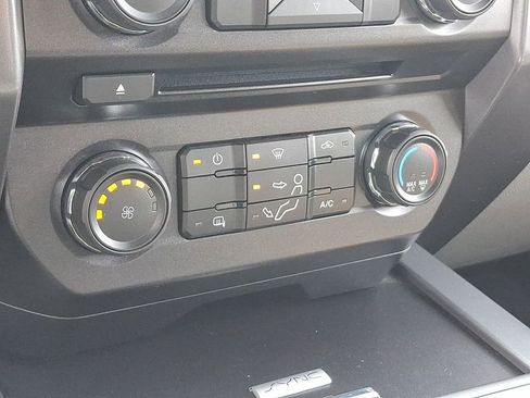 Used 2017 Ford F250 XLT w/ XLT Value Package image 14