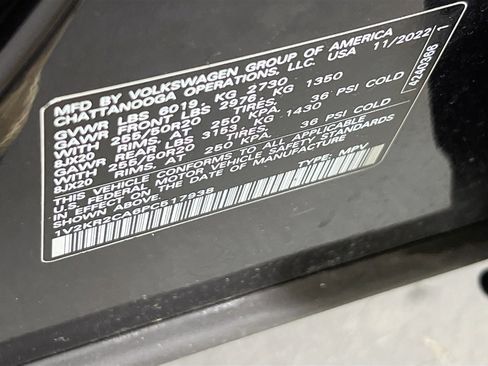 Used 2023 Volkswagen Atlas SE image 32