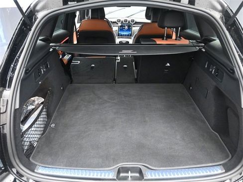 Used 2025 Mercedes-Benz GLC 300 image 24