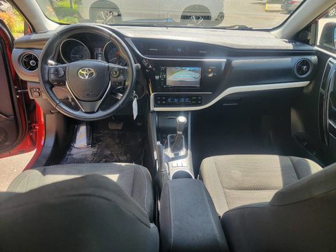 Used 2018 Toyota Corolla iM image 18