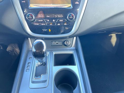 Used 2024 Nissan Murano SV AWD/4WD image 14