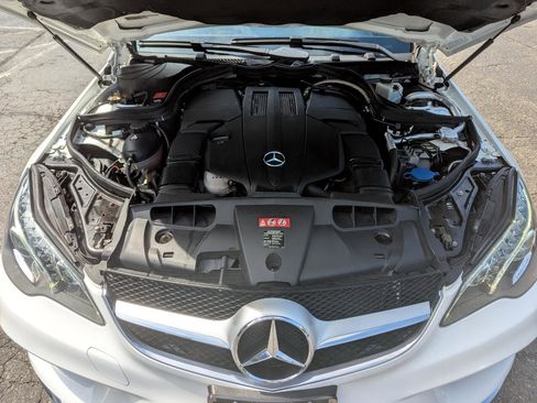Used 2016 Mercedes-Benz E 400 4MATIC Coupe image 46