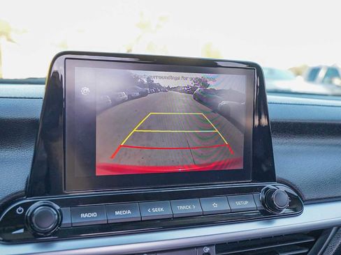 Used 2022 Kia Forte LXS w/ LXS Technology Package image 16