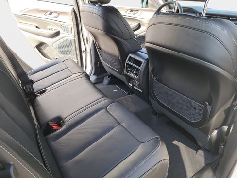 New 2026 Jeep Grand Cherokee Limited Reserve image 11