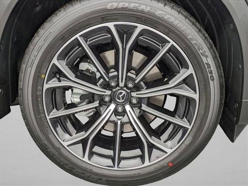 New 2025 MAZDA CX-70 Plug-In Hybrid w/ Premium Pkg image 10