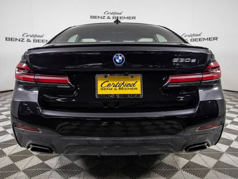 Used 2023 BMW 530e w/ M Sport Package RWD image 4