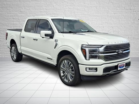 Used 2025 Ford F150 Platinum w/ Equipment Group 703A Plus AWD/4WD image 3