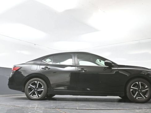 Used 2024 Nissan Sentra SV FWD image 24
