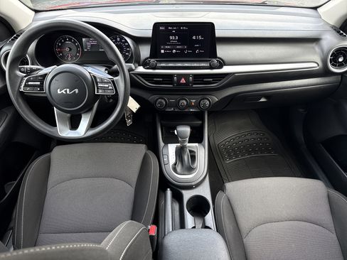 Used 2024 Kia Forte LXS FWD image 26