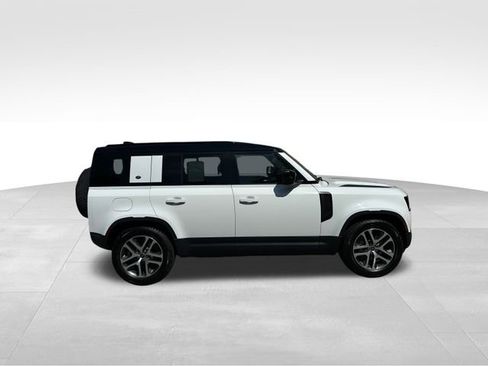 Used 2020 Land Rover Defender 110 SE image 6