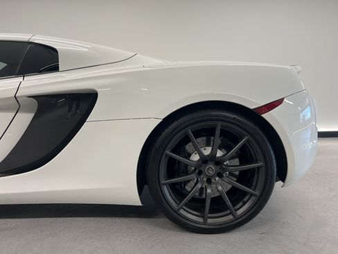 Used 2014 McLaren MP4-12C Spider RWD image 37