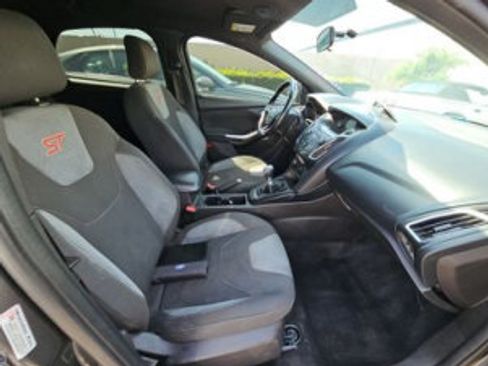 Used 2018 Ford Focus ST FWD image 6