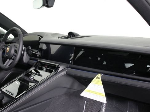 New 2026 Porsche Panamera 4 image 15