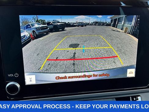 Used 2025 Toyota Camry LE FWD image 17