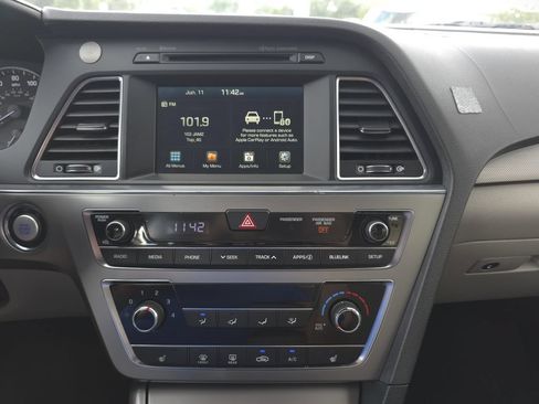 Used 2017 Hyundai Sonata Sport w/ Value Edition Package 02 FWD image 23