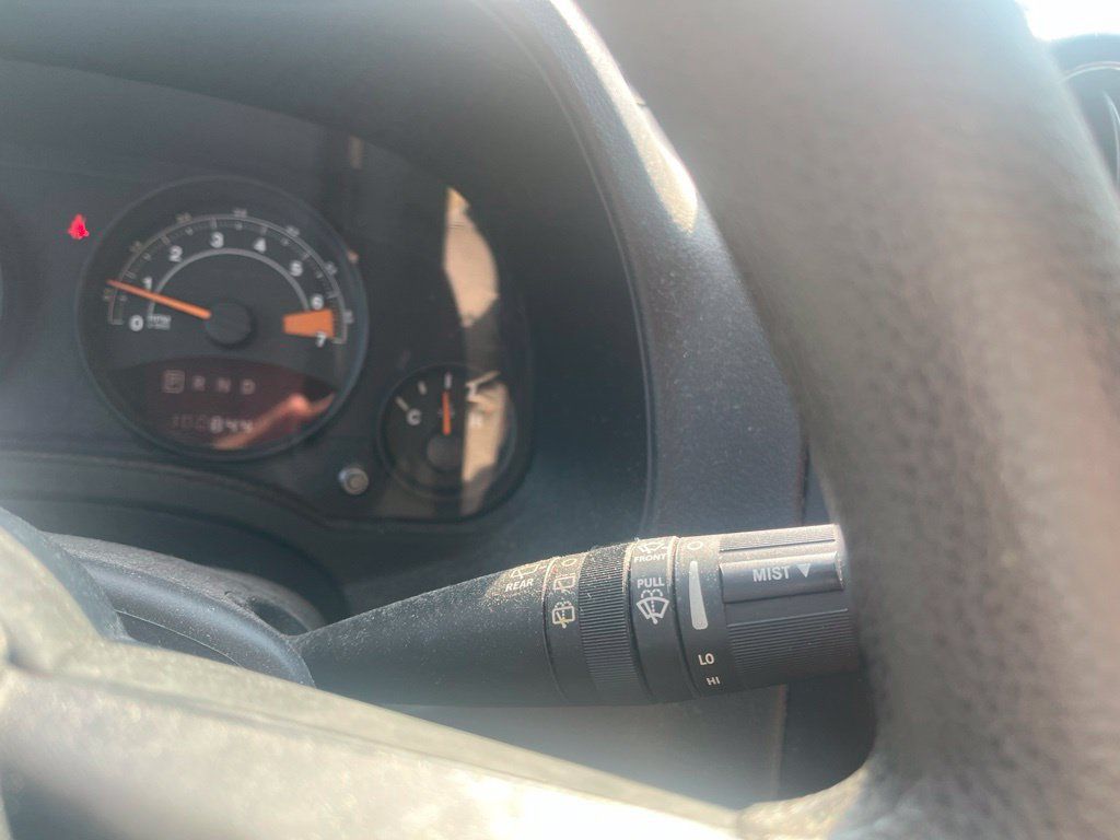 Used 2015 Jeep Compass Sport w/ Power Value Group FWD image 16