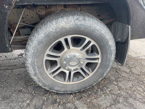 Used 2013 Ford F250 Platinum w/ Skid Plate Pkg AWD/4WD image 12